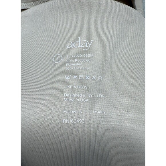 ADAY Like A Boss Pullover Shirt Women’s Small Sand Mock Neck Athletic USA - Picture 3 of 5